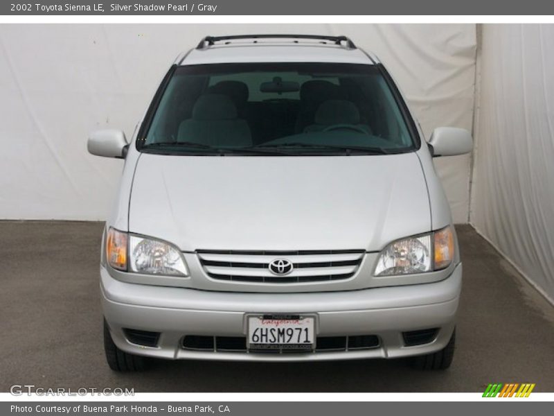 Silver Shadow Pearl / Gray 2002 Toyota Sienna LE
