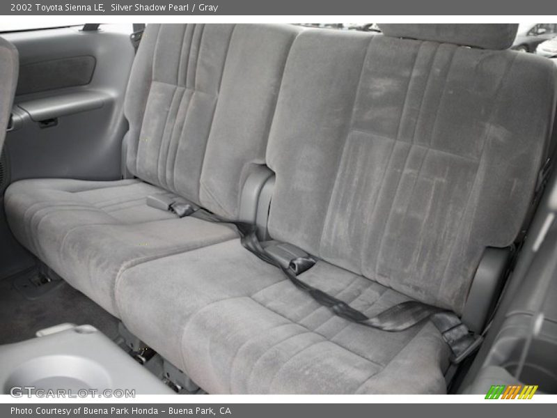 Silver Shadow Pearl / Gray 2002 Toyota Sienna LE