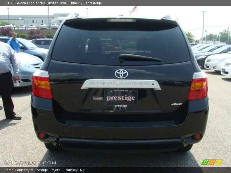 Black / Sand Beige 2010 Toyota Highlander Limited 4WD