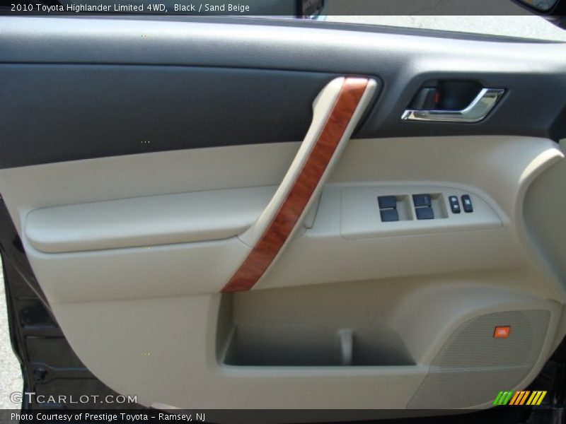 Black / Sand Beige 2010 Toyota Highlander Limited 4WD