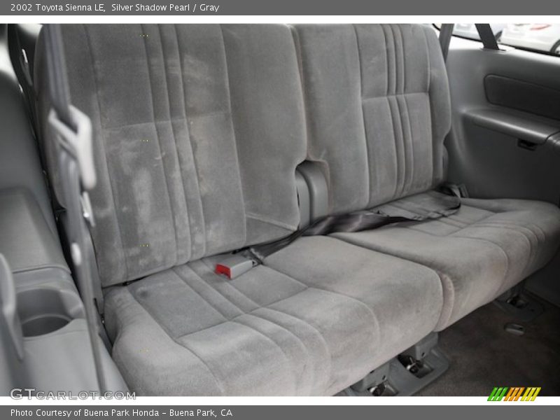 Silver Shadow Pearl / Gray 2002 Toyota Sienna LE