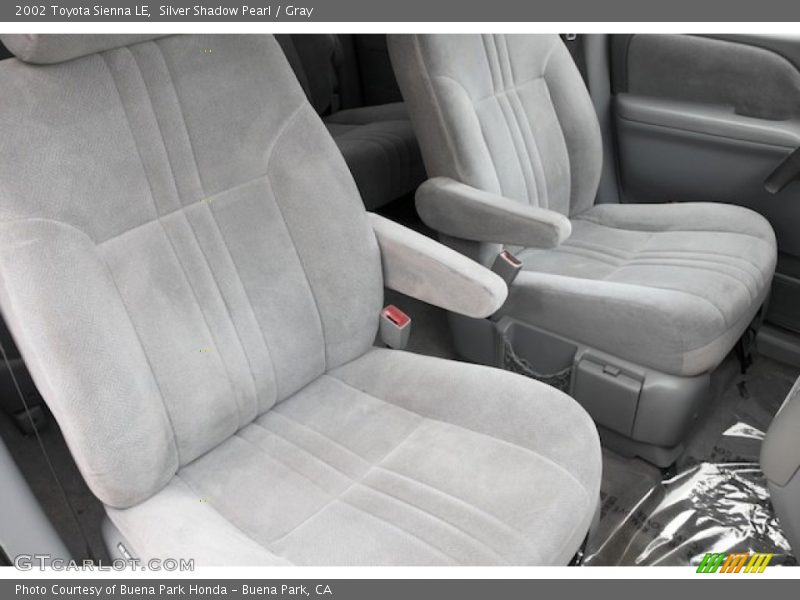 Silver Shadow Pearl / Gray 2002 Toyota Sienna LE