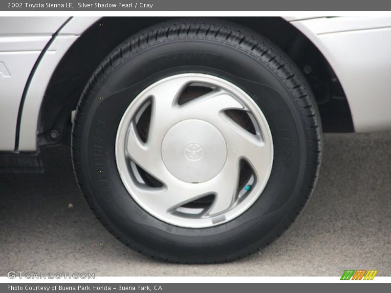  2002 Sienna LE Wheel