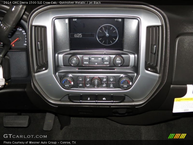 Controls of 2014 Sierra 1500 SLE Crew Cab