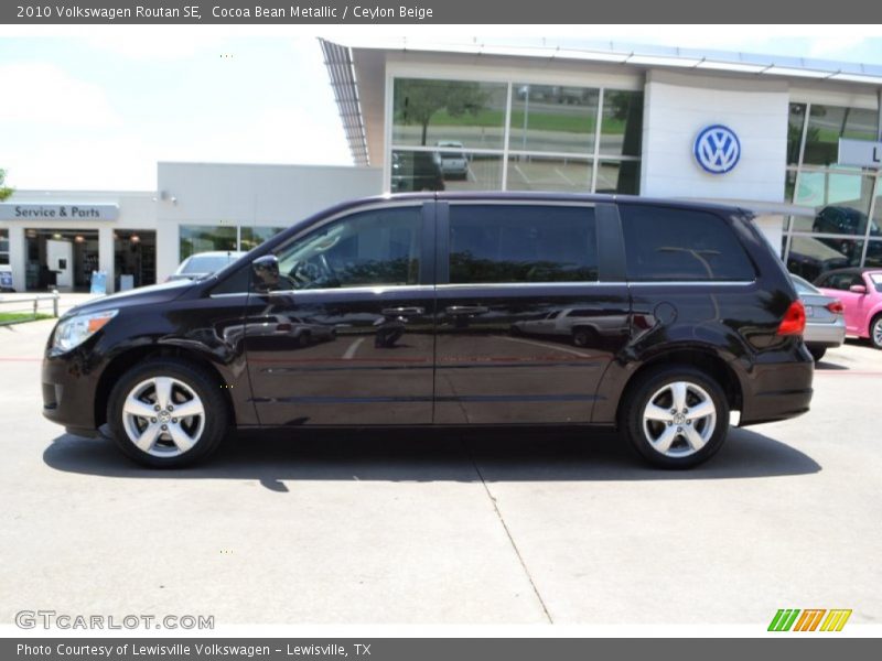 Cocoa Bean Metallic / Ceylon Beige 2010 Volkswagen Routan SE