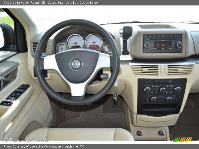 Cocoa Bean Metallic / Ceylon Beige 2010 Volkswagen Routan SE