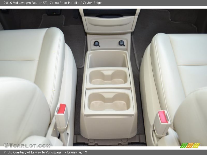 Cocoa Bean Metallic / Ceylon Beige 2010 Volkswagen Routan SE