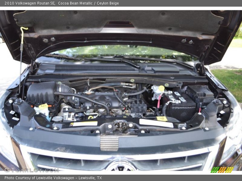 Cocoa Bean Metallic / Ceylon Beige 2010 Volkswagen Routan SE