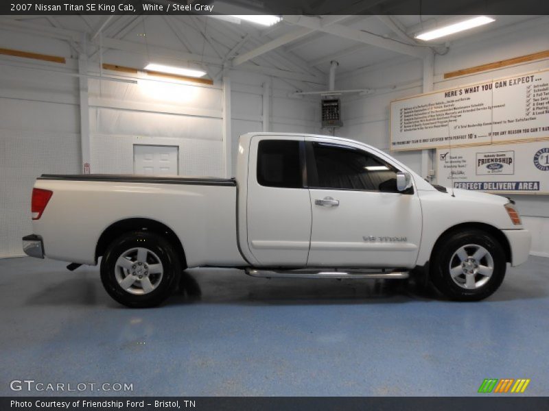 White / Steel Gray 2007 Nissan Titan SE King Cab