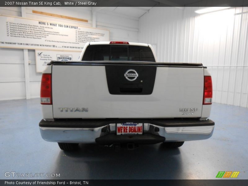 White / Steel Gray 2007 Nissan Titan SE King Cab