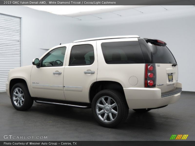White Diamond Tricoat / Cocoa/Light Cashmere 2013 GMC Yukon Denali AWD