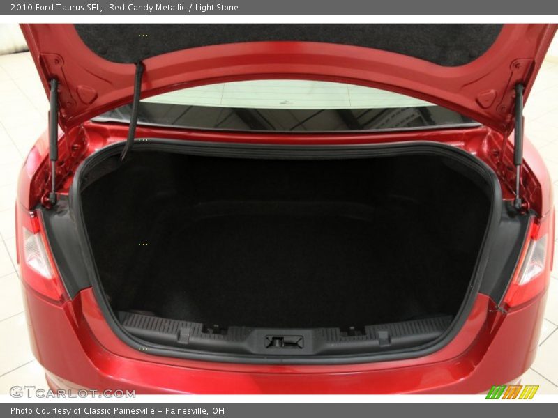  2010 Taurus SEL Trunk