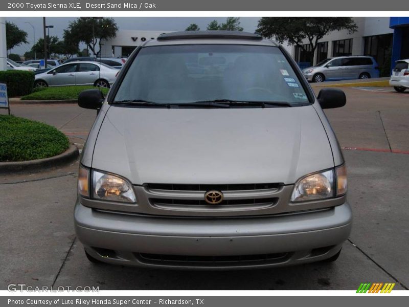 Desert Sand Mica / Oak 2000 Toyota Sienna XLE