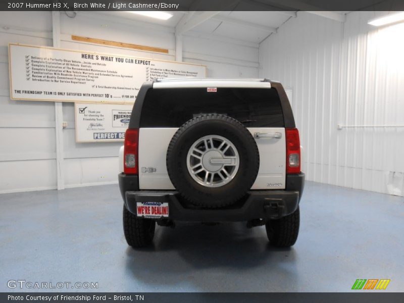 Birch White / Light Cashmere/Ebony 2007 Hummer H3 X