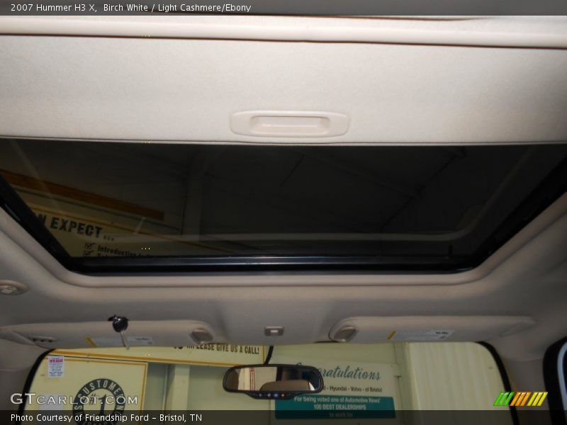 Birch White / Light Cashmere/Ebony 2007 Hummer H3 X