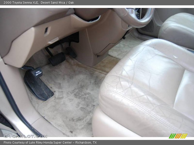 Desert Sand Mica / Oak 2000 Toyota Sienna XLE