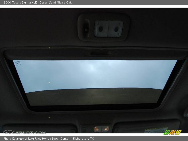 Desert Sand Mica / Oak 2000 Toyota Sienna XLE