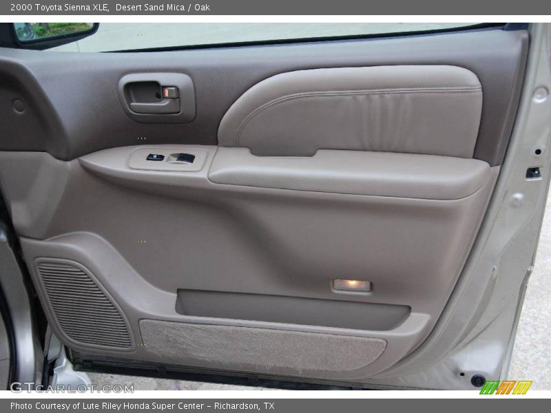 Desert Sand Mica / Oak 2000 Toyota Sienna XLE