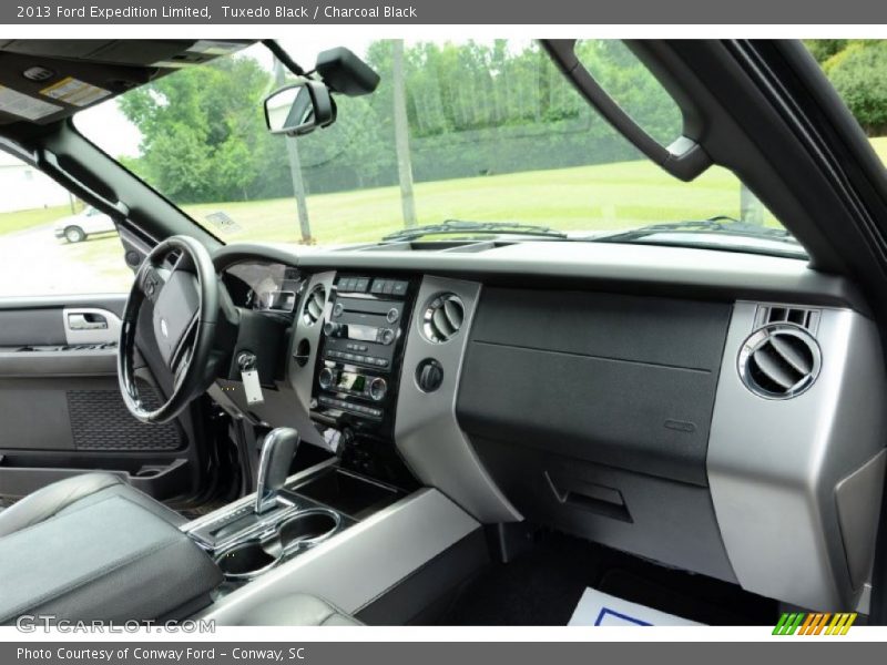Tuxedo Black / Charcoal Black 2013 Ford Expedition Limited
