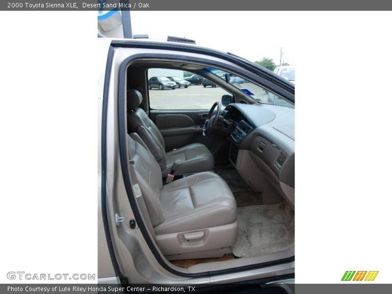 Desert Sand Mica / Oak 2000 Toyota Sienna XLE