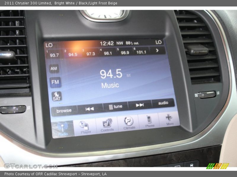 Bright White / Black/Light Frost Beige 2011 Chrysler 300 Limited
