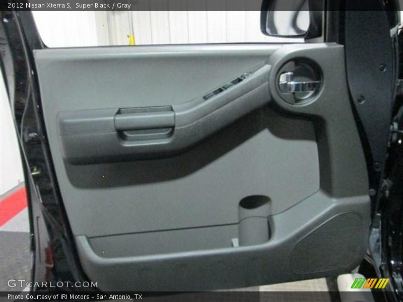 Super Black / Gray 2012 Nissan Xterra S