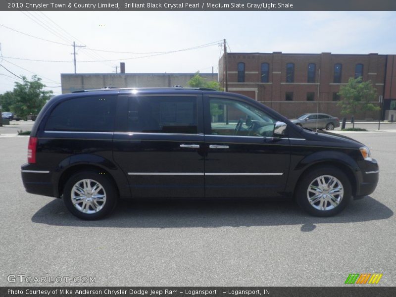 Brilliant Black Crystal Pearl / Medium Slate Gray/Light Shale 2010 Chrysler Town & Country Limited