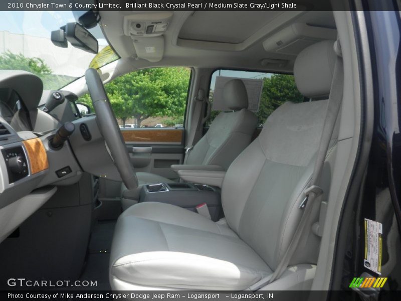 Brilliant Black Crystal Pearl / Medium Slate Gray/Light Shale 2010 Chrysler Town & Country Limited