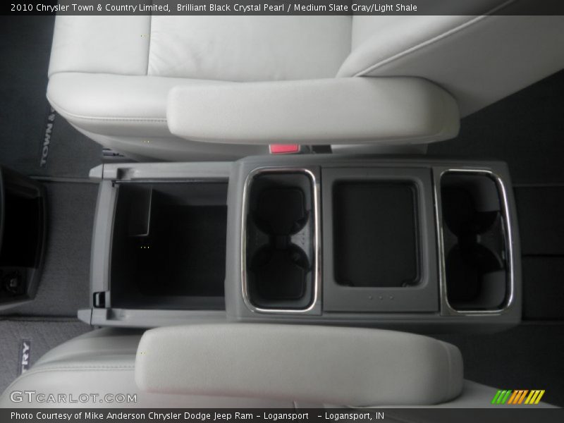 Brilliant Black Crystal Pearl / Medium Slate Gray/Light Shale 2010 Chrysler Town & Country Limited