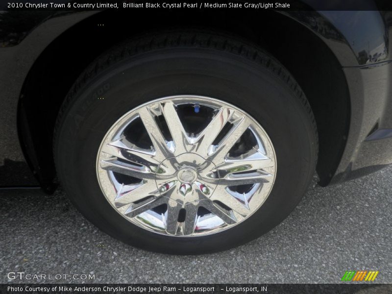 Brilliant Black Crystal Pearl / Medium Slate Gray/Light Shale 2010 Chrysler Town & Country Limited