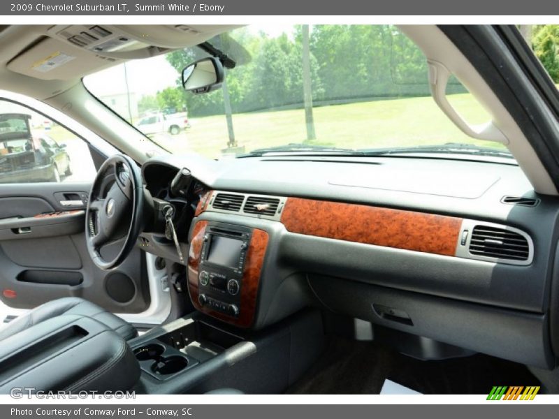 Summit White / Ebony 2009 Chevrolet Suburban LT