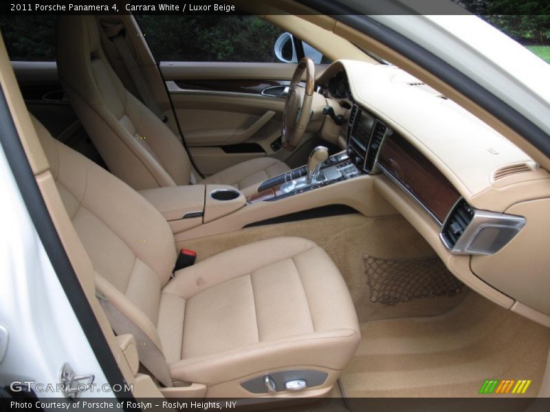 Front Seat of 2011 Panamera 4