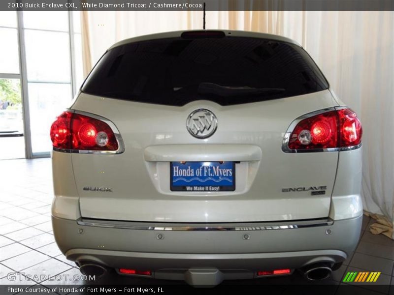 White Diamond Tricoat / Cashmere/Cocoa 2010 Buick Enclave CXL