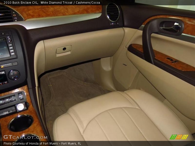 White Diamond Tricoat / Cashmere/Cocoa 2010 Buick Enclave CXL