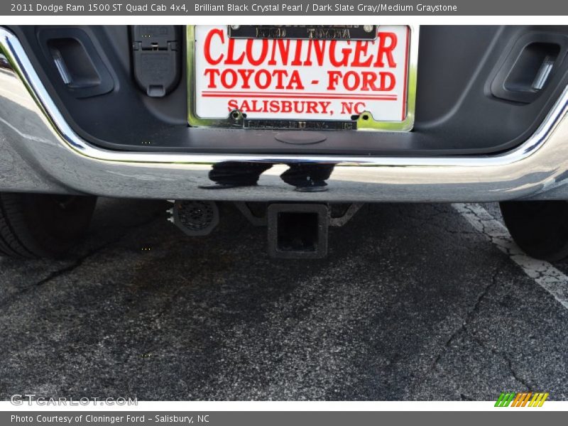 Brilliant Black Crystal Pearl / Dark Slate Gray/Medium Graystone 2011 Dodge Ram 1500 ST Quad Cab 4x4