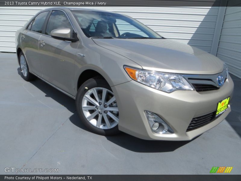Champagne Mica / Ivory 2013 Toyota Camry Hybrid XLE