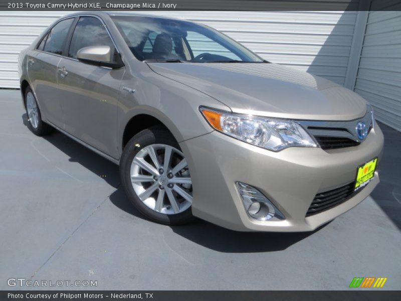 Champagne Mica / Ivory 2013 Toyota Camry Hybrid XLE