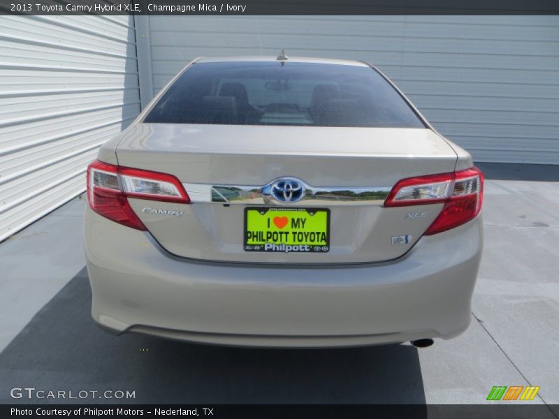 Champagne Mica / Ivory 2013 Toyota Camry Hybrid XLE