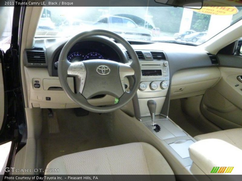 Black / Bisque 2011 Toyota Camry LE