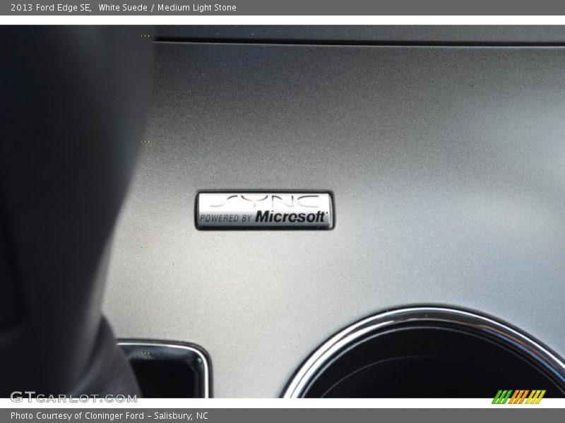 White Suede / Medium Light Stone 2013 Ford Edge SE