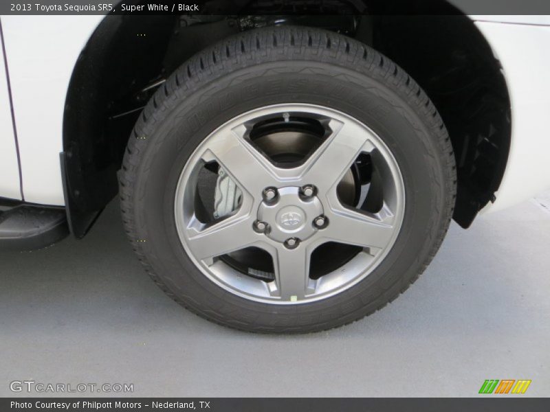 Super White / Black 2013 Toyota Sequoia SR5