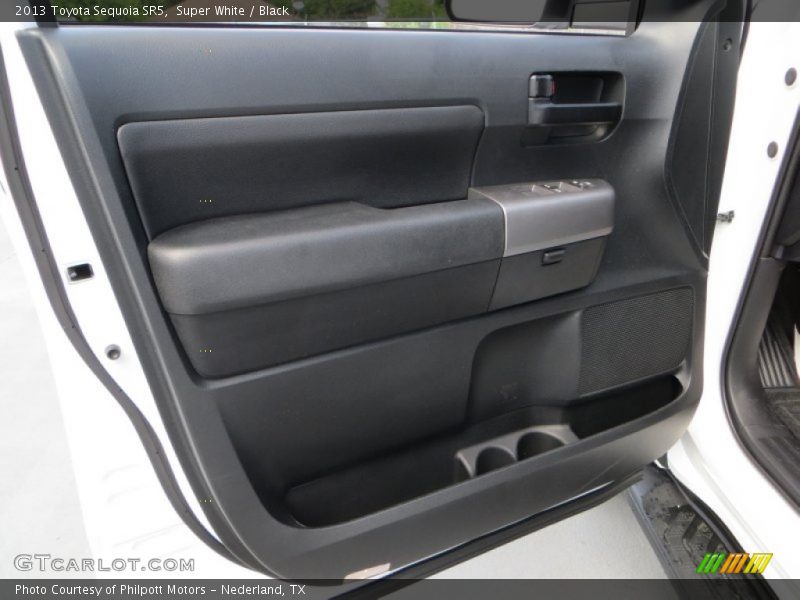 Super White / Black 2013 Toyota Sequoia SR5