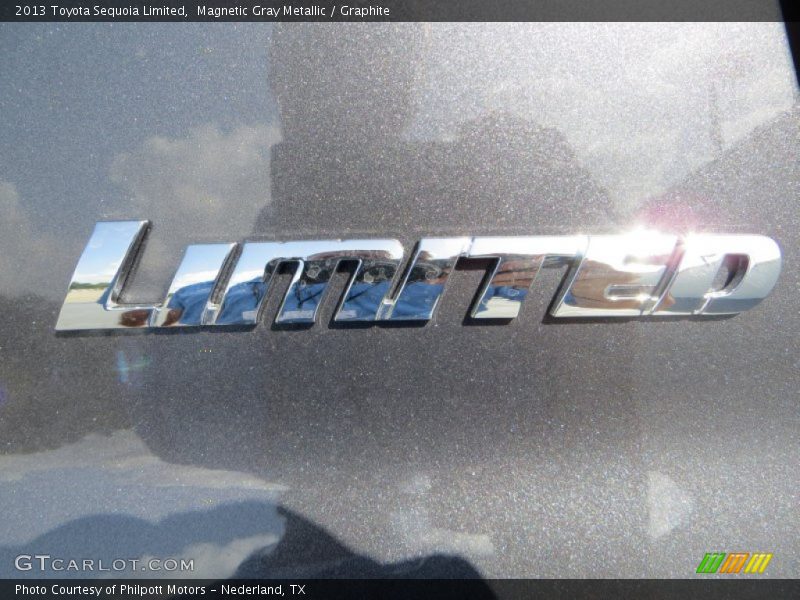 Magnetic Gray Metallic / Graphite 2013 Toyota Sequoia Limited