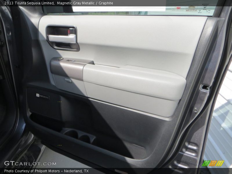 Magnetic Gray Metallic / Graphite 2013 Toyota Sequoia Limited
