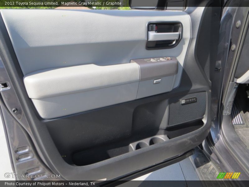 Magnetic Gray Metallic / Graphite 2013 Toyota Sequoia Limited