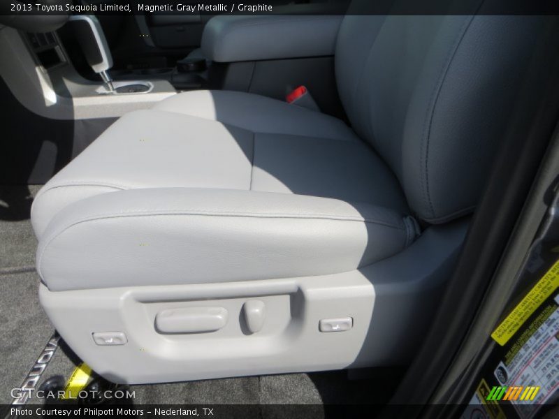 Magnetic Gray Metallic / Graphite 2013 Toyota Sequoia Limited