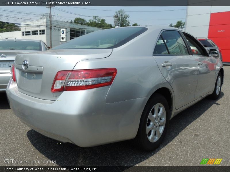 Classic Silver Metallic / Ash 2011 Toyota Camry LE