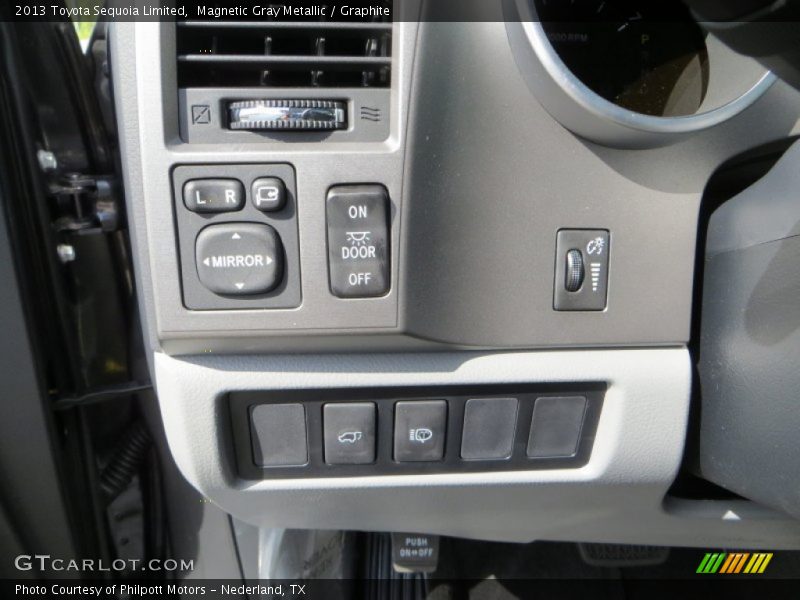 Magnetic Gray Metallic / Graphite 2013 Toyota Sequoia Limited