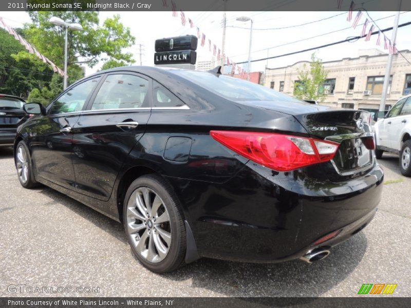 Midnight Black / Gray 2011 Hyundai Sonata SE