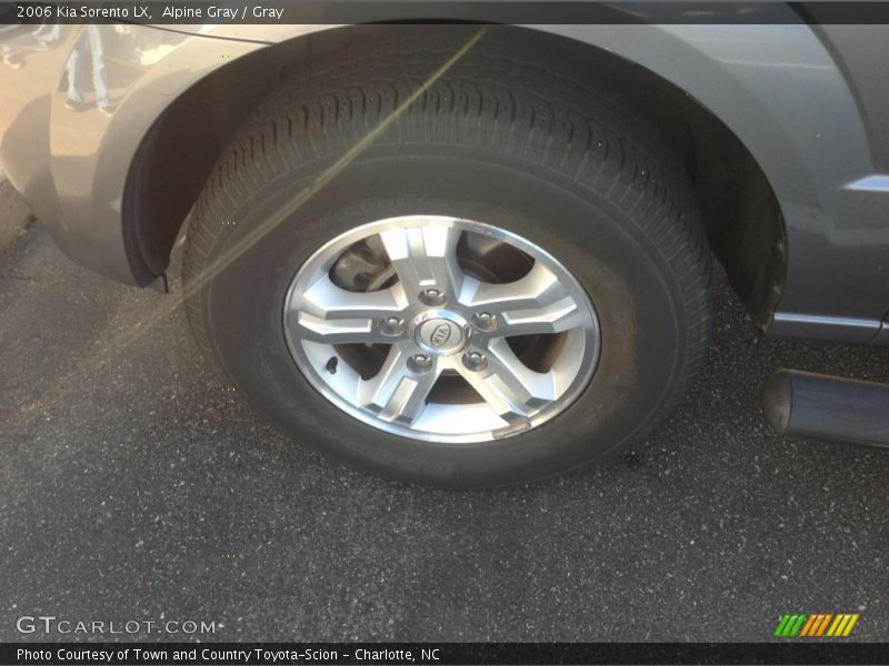 Alpine Gray / Gray 2006 Kia Sorento LX